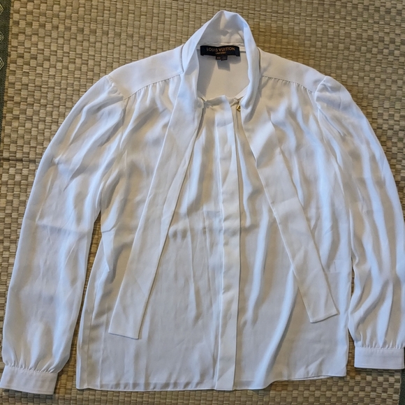 Louis Vuitton Uniforms Button Up Shirt White Women's Size 42 Made in Bulgaria - Picture 1 of 8